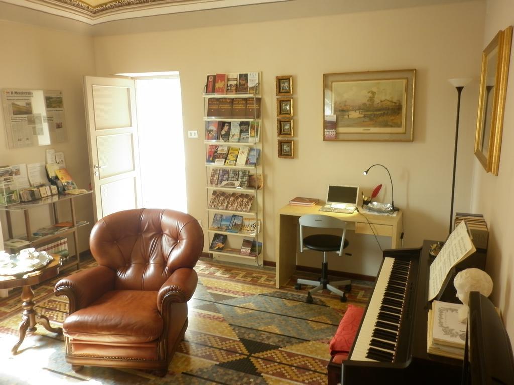 Ferienwohnung La Terrazza Sul Monferrato Ozzano Monferrato Zimmer foto