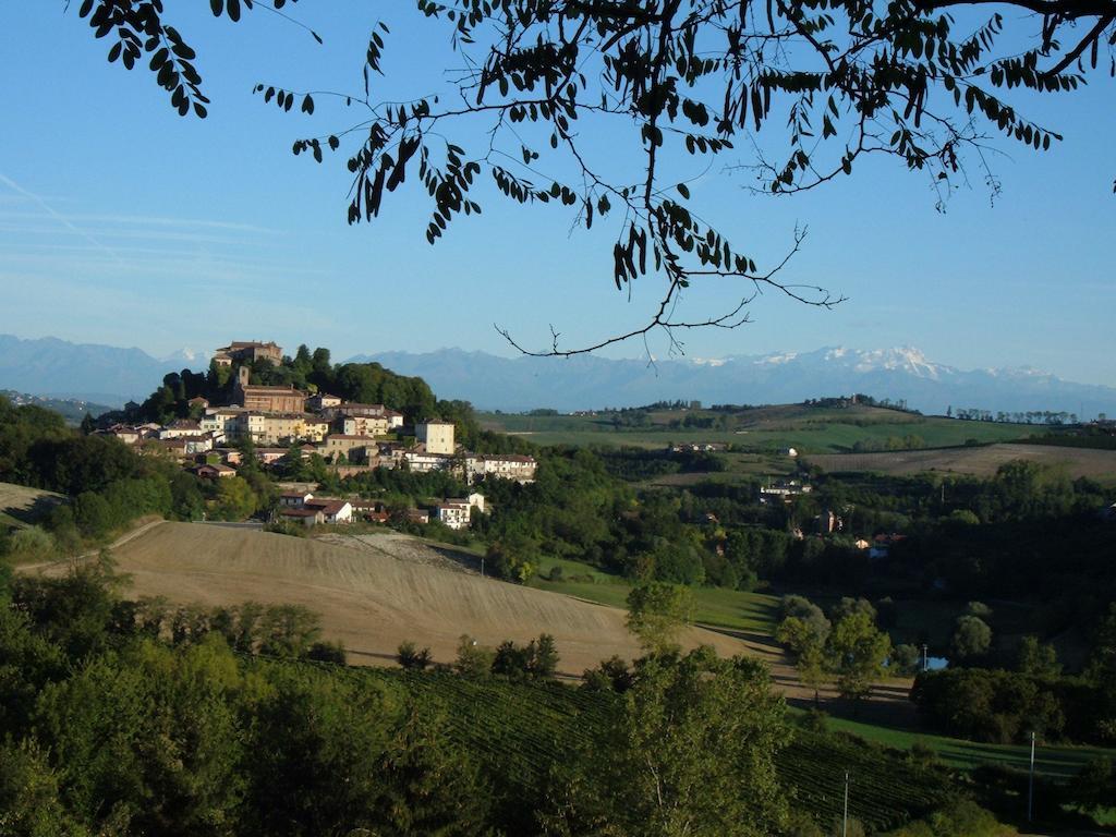 Ferienwohnung La Terrazza Sul Monferrato Ozzano Monferrato Exterior foto