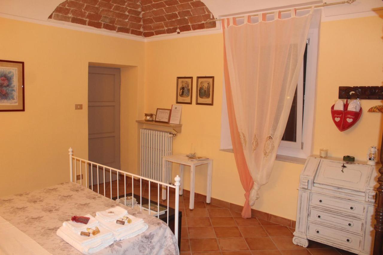 Ferienwohnung La Terrazza Sul Monferrato Ozzano Monferrato Exterior foto